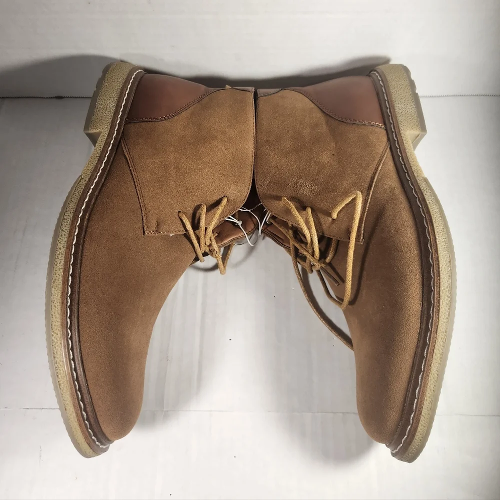 NWOT Men's Vance Co. Suede & Leather Chukka Boot